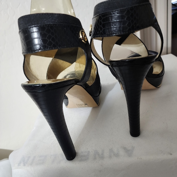 MICHAEL KORS  ELASTICIZED CROSS STARP SNAKE PRINT PLATFORMS - Picture 2 of 6